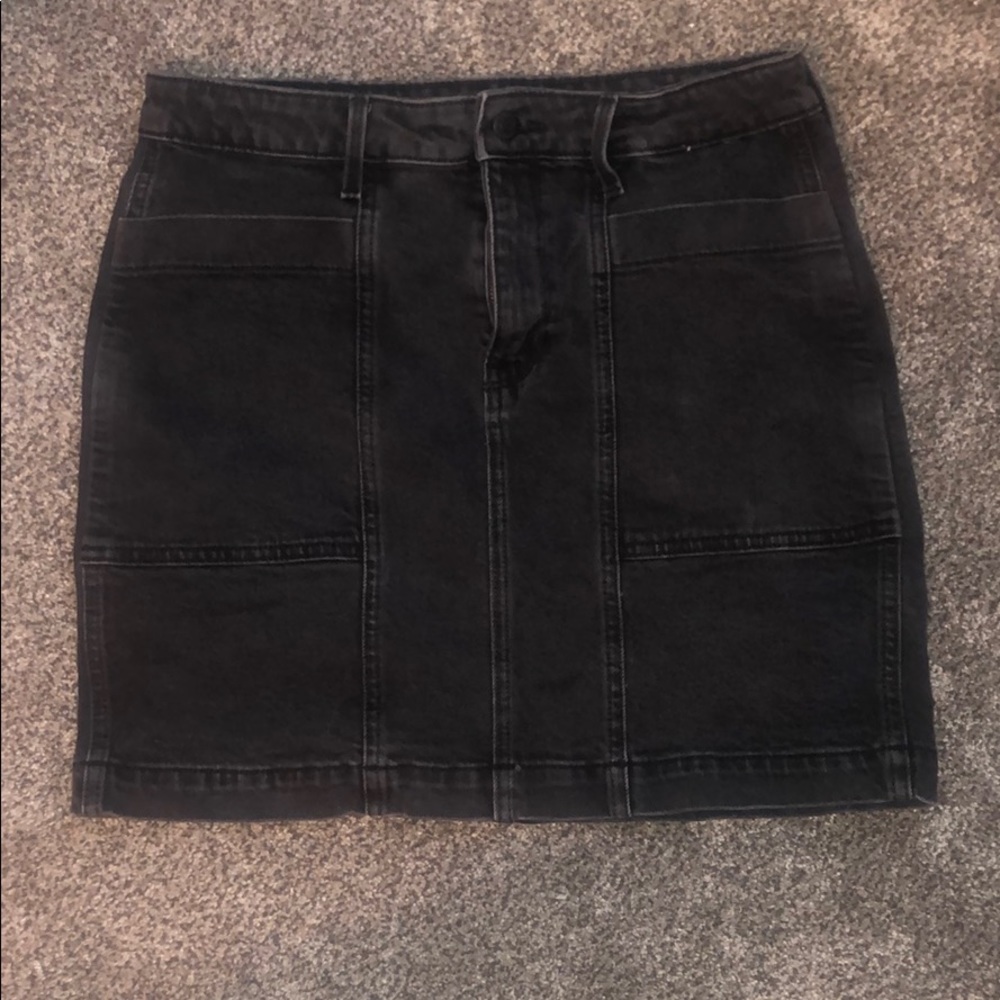 Black skirt